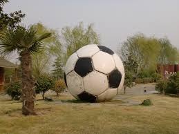 为什么内野手接捕高飞球时习惯性拍打手套以保持指尖感官活性