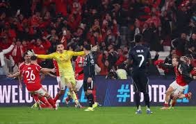 体育博弈水位分析：解析“临场退盘”背后隐藏的内部信息与资金流向。（体育盘口水位解读：透视临场退盘背后的隐性信息与资金动向）